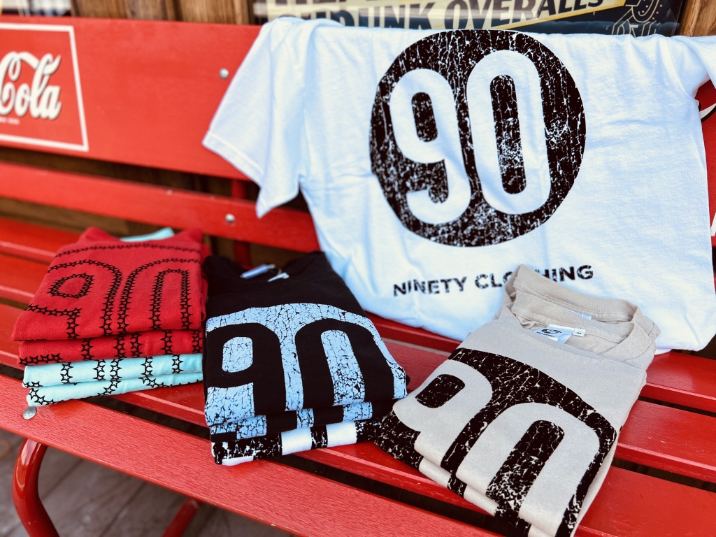 レジェンドが作りだすグラフィック【NINETY CLOTHING・POCKET レジェンドが作りだすグラフィック【NINETY CLOTHING・POCKET