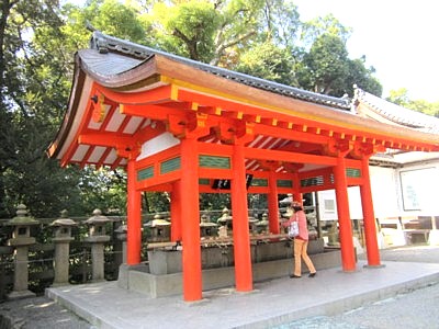 石清水 本殿9