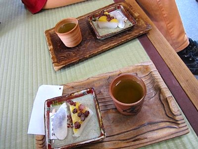 石清水八幡宮 鳥居前 走井餅 お茶屋さん19