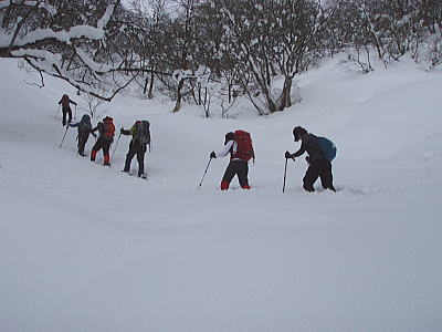 登ります