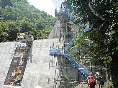 堰堤