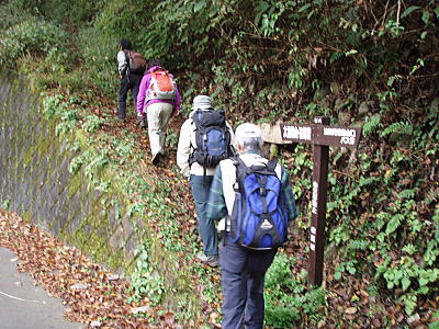 登山口