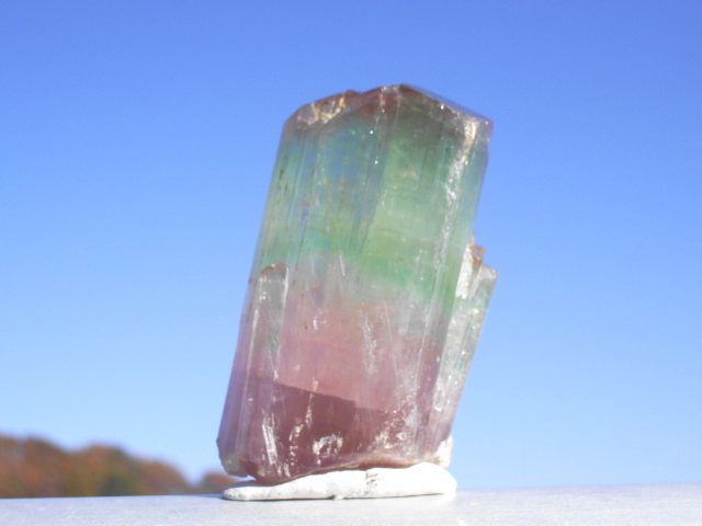 バイカラー・トルマリン結晶-2