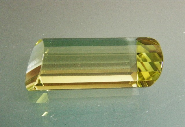 SHRIレモンクォーツ82.5ct.-1