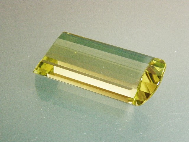 SHRIレモンクォーツ82.5ct.-2