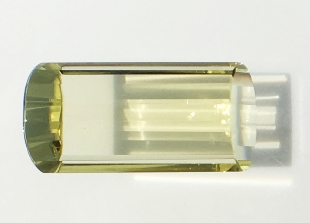 SHRIレモンクォーツ82.5ct.-3