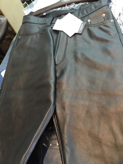 クシタニ レザーストレートパンツ はきかえる K-1051Zストレートパンツ
