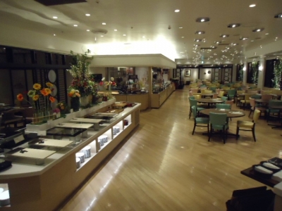 第一ホテル東京「世界バイキング エトワール」ブュッフェ 店内席