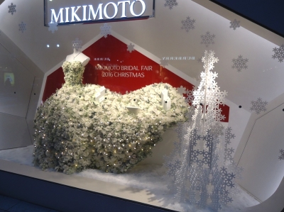銀座 MIKIMOTO ミキモトのショーウィンドウ 2016年11月