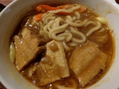 麻布十番/六本木「饂飩 くろさわ」黒豚カレー南蛮うどん