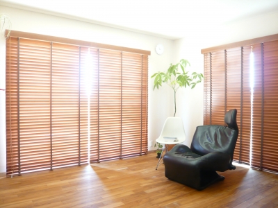 wood blind 1