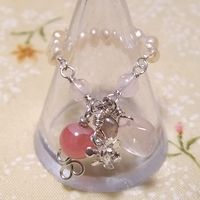 淡いピンクに彩る 淡水パールで紡いだインカローズのリング