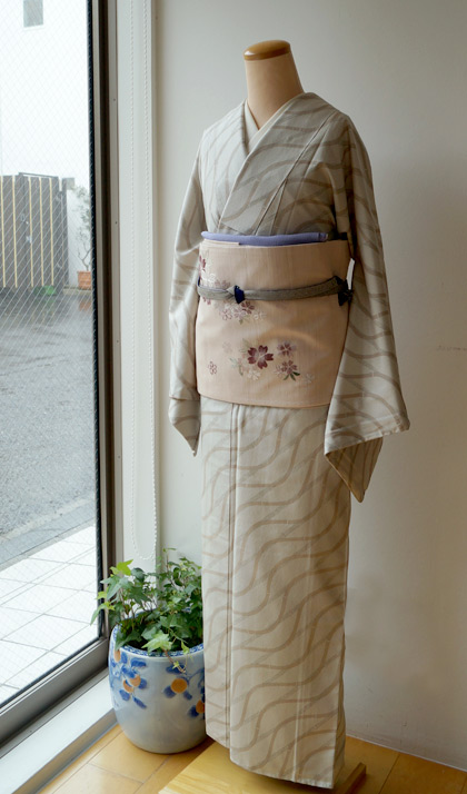 袷】竹によろけ縞のリング大島紬と紬地桜刺繍袋帯 #kimono #着物 | ち