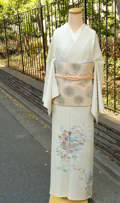 単衣】アイボリー地花に茶屋文単衣訪問着とシャンパンゴールド地 単衣】アイボリー地花に茶屋文単衣訪問着とシャンパンゴールド地