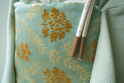 袷】白緑（ﾋﾞｬｸﾛｸ）色菊と丸地紋色無地とミントグリーン唐織袋帯