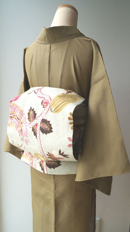 絽 黄橡 ｷﾂﾙﾊﾞﾐ 色無地に裏葉柳鼠色地植物文仕立ておろし名古屋帯 Kimono キモノ 着物 Jpg