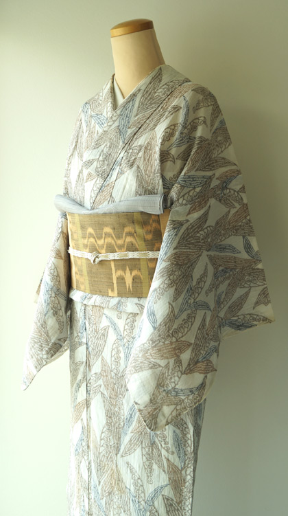 夏麻】すずらん柄のセミアンティーク麻系縮に琉球柄紗紬のなごや帯 