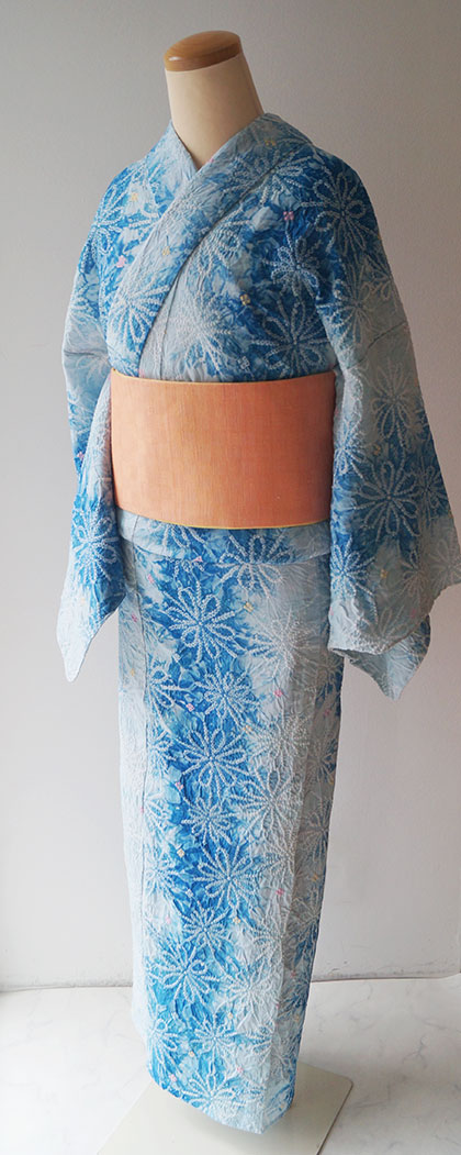 浴衣】紺碧色グラデーションに花文様 手絞り浴衣と竺仙製 二種の麻半幅
