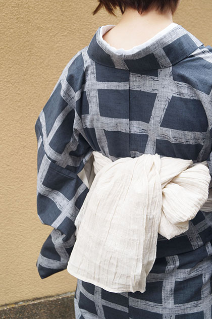 日本橋の老舗＜ 竺仙＞注染の浴衣とリバーシブル麻の半幅帯のセット 日本橋の老舗＜ 竺仙＞注染の浴衣とリバーシブル麻の半幅帯のセット