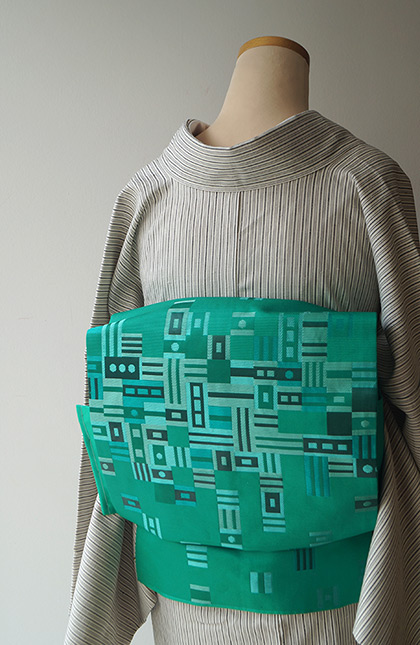 袷】生成り色地子持ち縞紬と川島織物常盤緑色幾何学文なごや帯 | ちぇ 