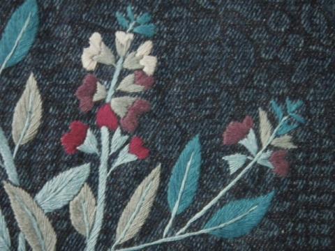薔薇とフリージア刺繍