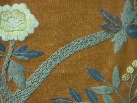 薔薇とフリージア刺繍