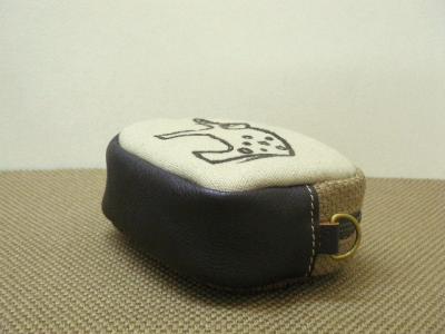 象の刺繍・小さいポーチ