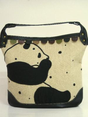 『横向きパンダ刺繍』ショルダーバッグ