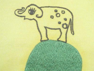 象の刺繍