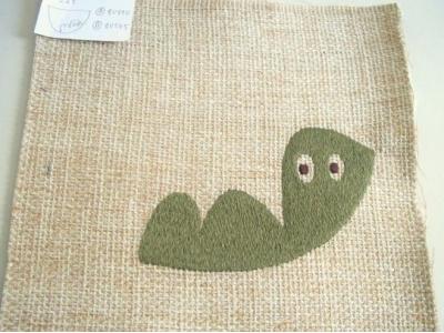 お化けの刺繍