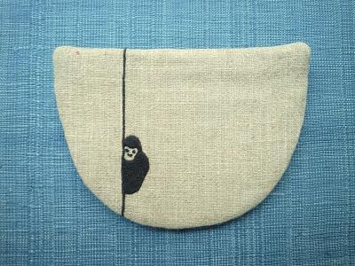 ゴリラ刺繍