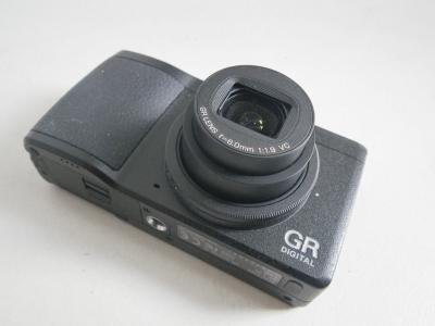 RICOH GRDIGITAL ?<br />
