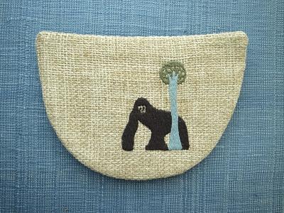 ゴリラ刺繍""