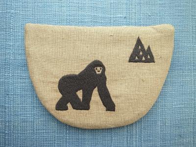 ゴリラ刺繍