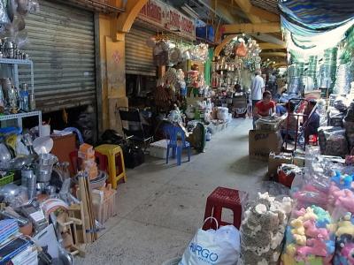 チョロンのビンタイ市場 Cho Binh Tay