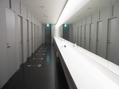 カプセルホテル ナインアワーズ
