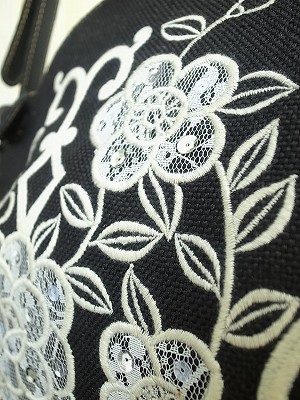 レース刺繍