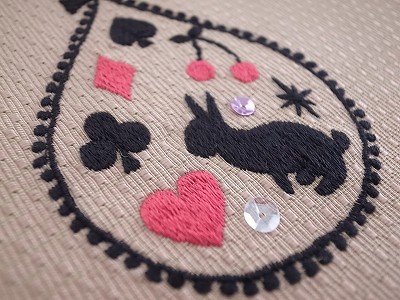 トランプうさぎ刺繍