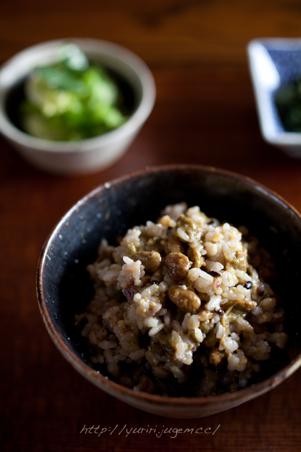 20120215 秘伝(青大豆)納豆-4.jpg