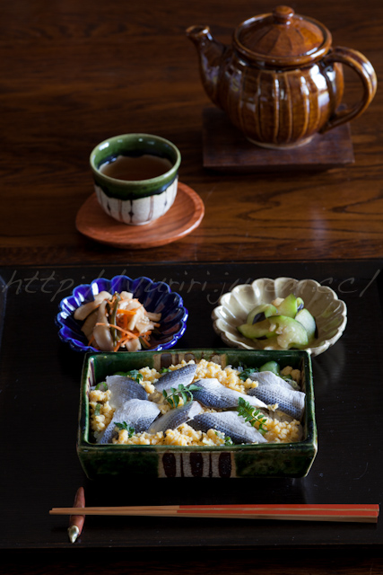 コハダの酢〆で簡単ちらし寿司 ゆりり亭 料理もお酒も無手勝流