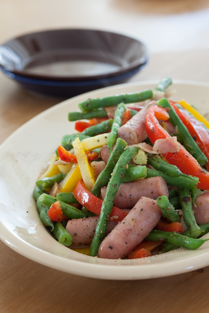 20141008野菜とソーセージの炒め.jpg