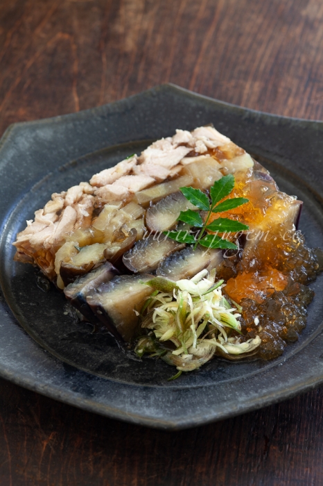 20190910鶏と茄子のテリーヌ-3.jpg