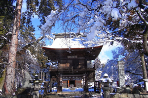 雪化粧した恵林寺