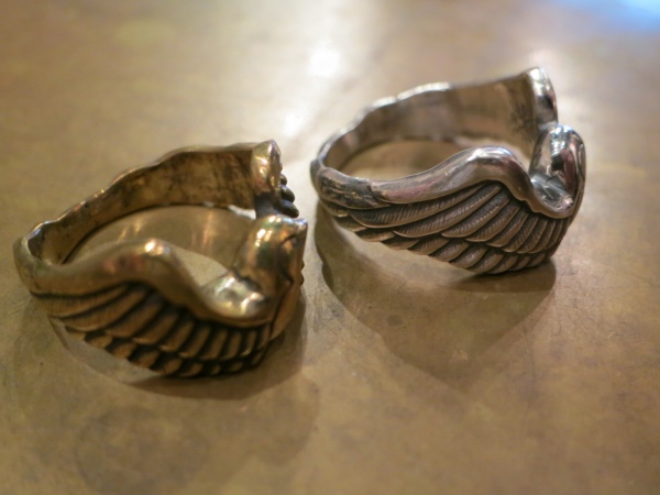 HIPPY STONE SKULL&SWALLOW RING | AUDIO BLOG HIPPY STONE SKULL&SWALLOW RING | AUDIO BLOG