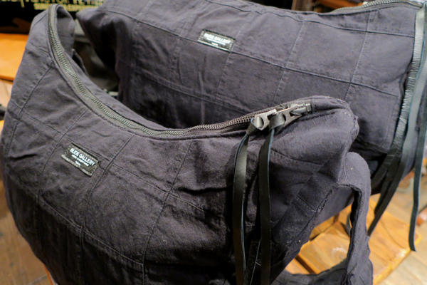 RUDE GALLERY ルード ギャラリー 24SS LOGO BANANA MEDIUM BAG
