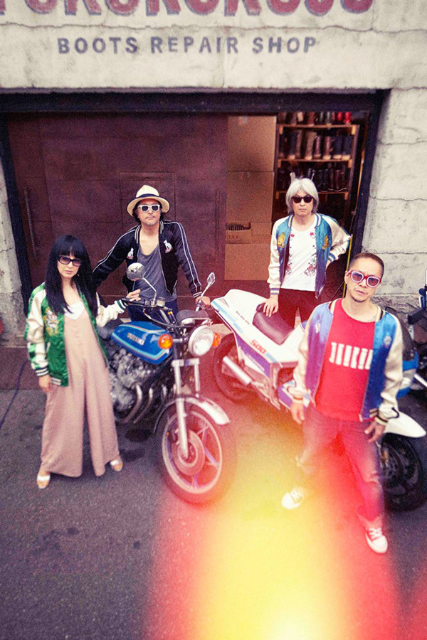 LOSALIOS are 中村達也 (ds), TOKIE (b), 會田茂一 (g), 堀江博久 (g,key)