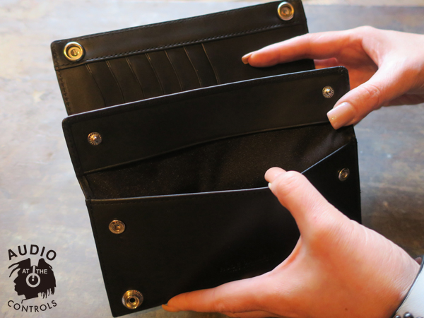 LEATHER WALLET - MARIA | AUDIO BLOG