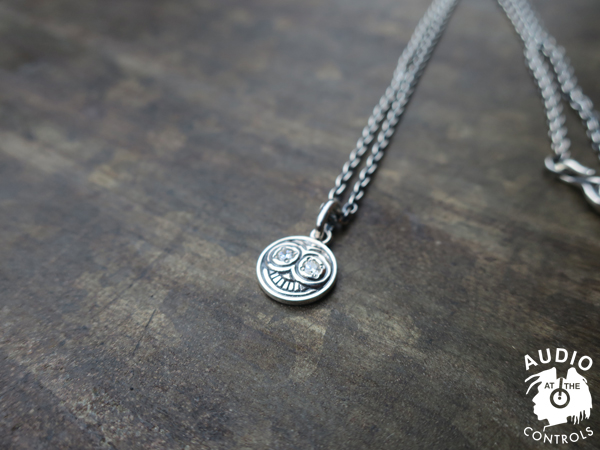 マジカルデザイン　シルバーピアス　チベッコツ TIBEKKOTSU EMBLEM PENDANT | AUDIO BLOG
