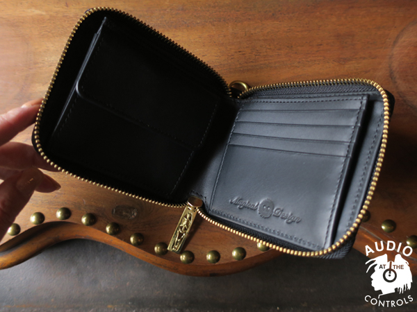 MAGICAL DESIGNよりPYTHON WALLET入荷 | AUDIO BLOG