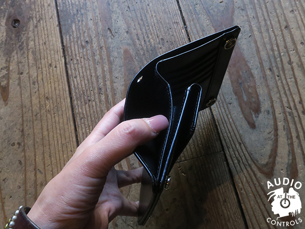 LEATHER SHORT WALLET | AUDIO BLOG